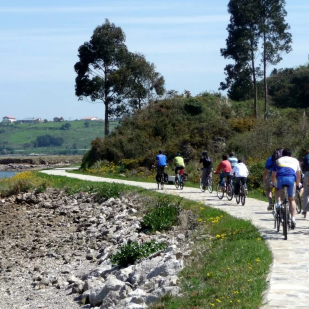 recorrido en bici senda costera por Cantabria