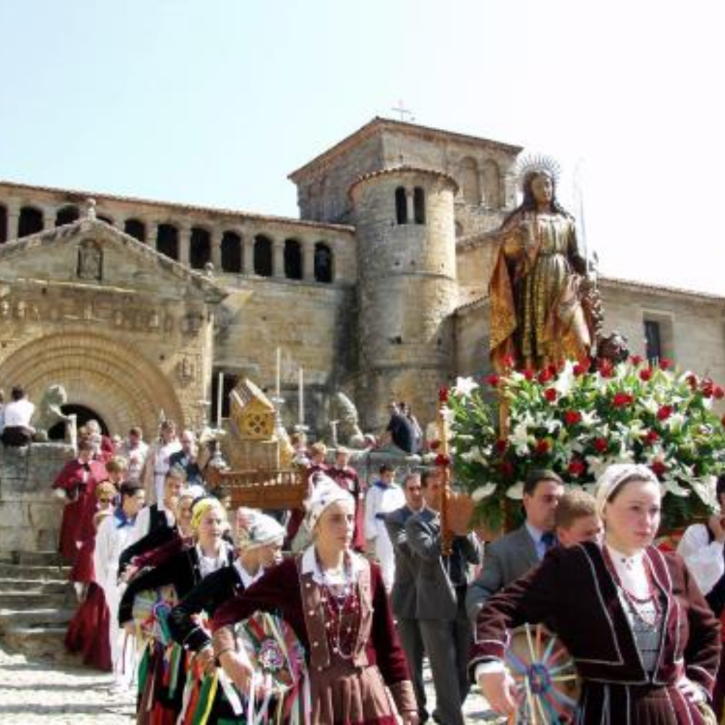 ver fiestas emblematicas en Santillana del Mar